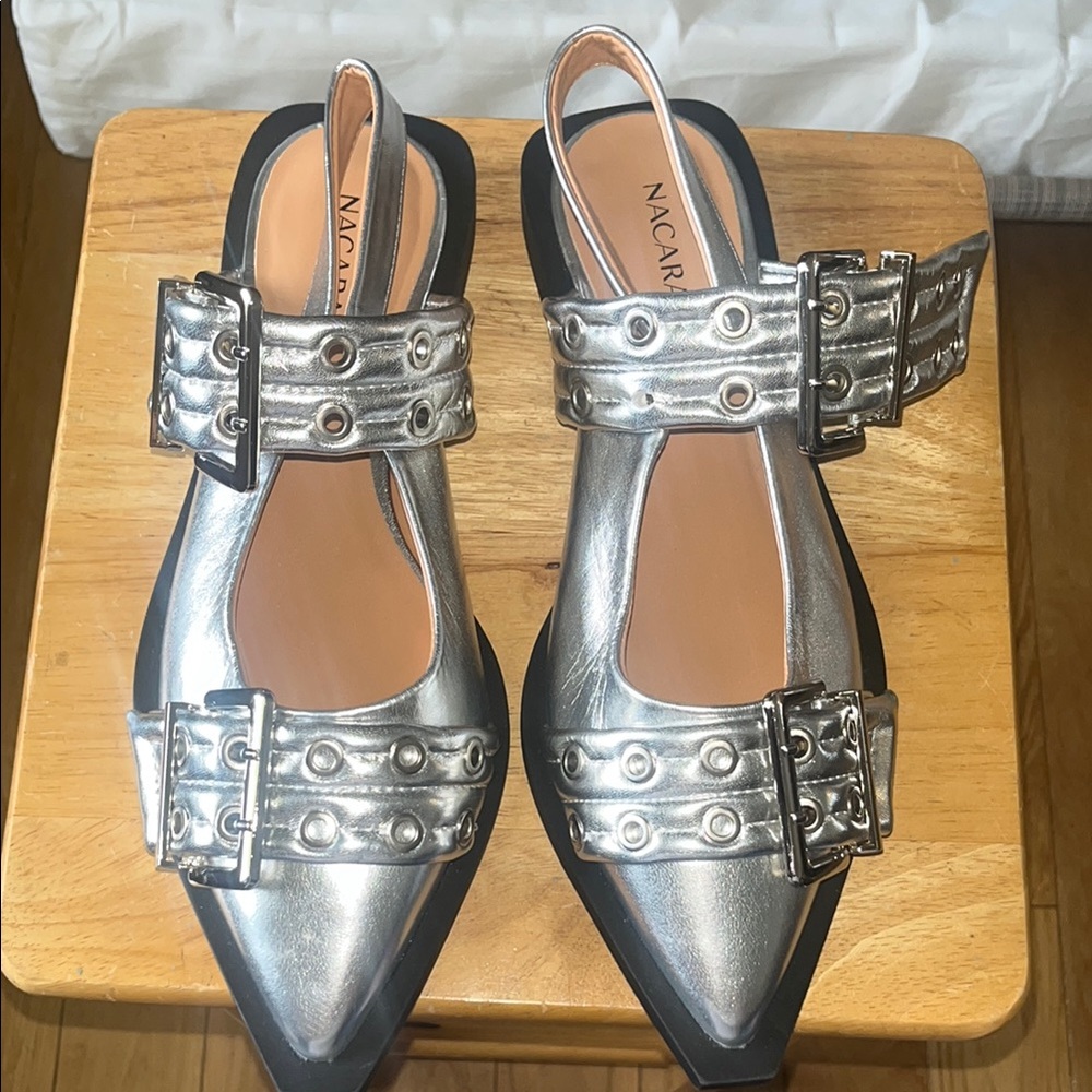 Nacarat Silver Buckle Flats for Women